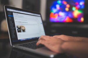 WordPress vs Wix — comparação entre as duas plataformas para criar site profissional em 2026