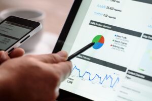 SERP o que é — página de resultados do Google e como funciona o ranqueamento orgânico e pago