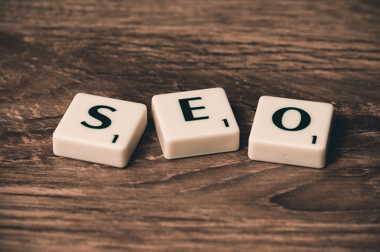 Painel com métricas de SEO e otimização mostrando os pilares do que é SEO técnico para sites e lojas virtuais